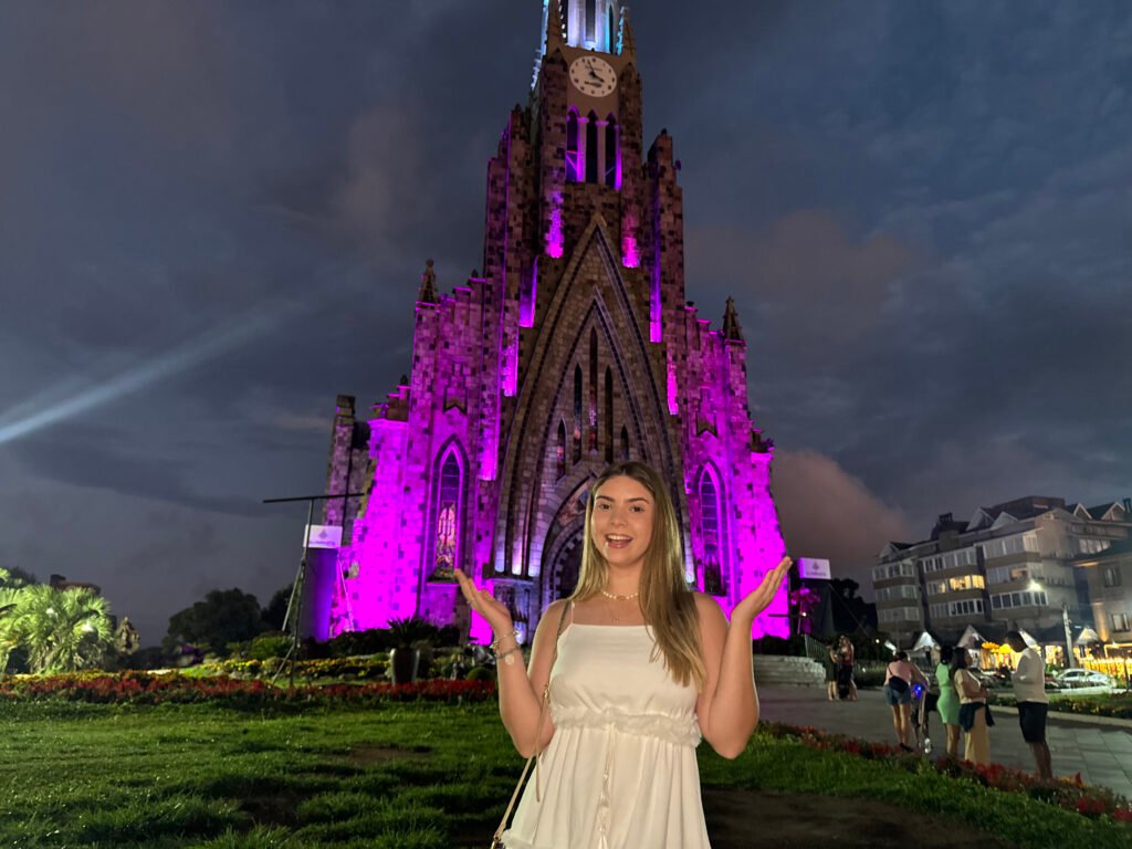 Páscoa 2026 em Gramado - City Tour Gramado e Canela