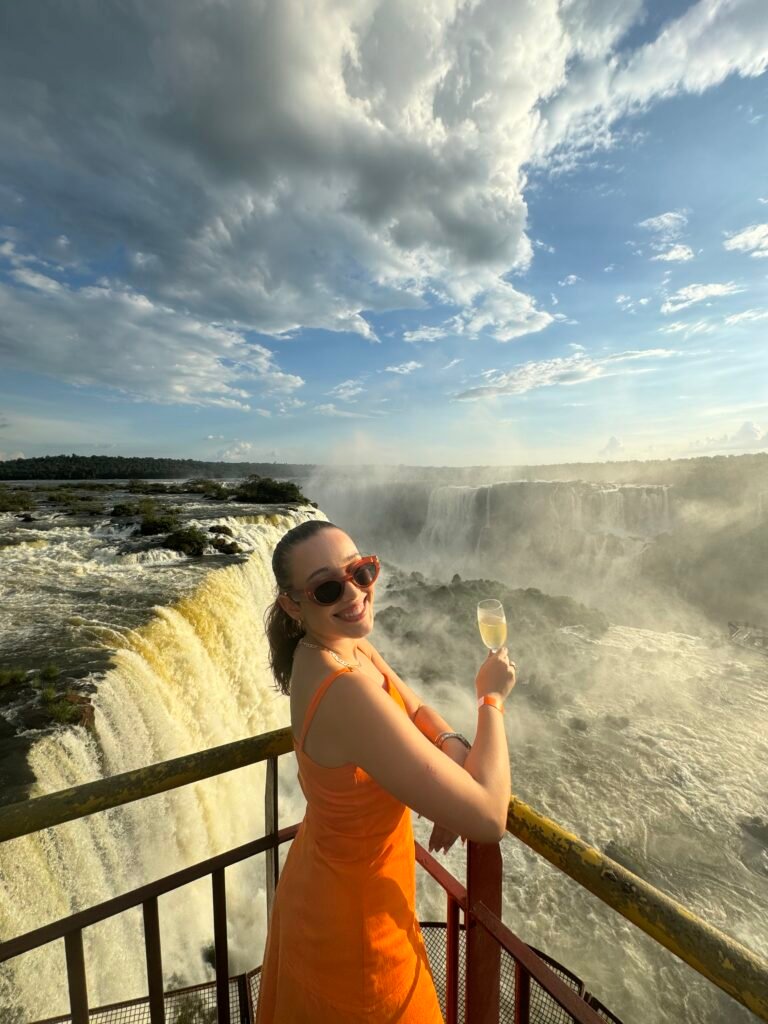 Pôr do sol nas Cataratas do Iguaçu é surreal e você precisa conhecer